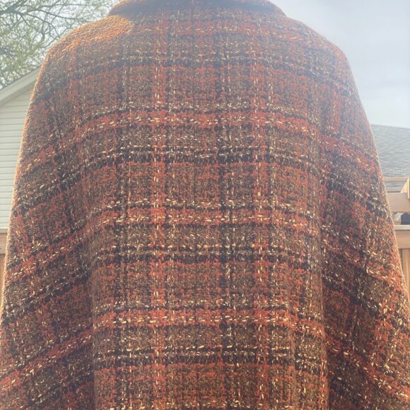 68-(VWC) Vintage. Clothing. Cloak.Rare Find. - Picture 4 of 16